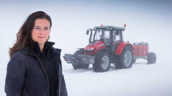 Manon Ossevoort treks from Holland to South Pole by Tractor 