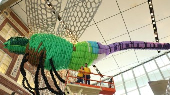 Brian Getz creates worlds largest Balloon sculpture in USA